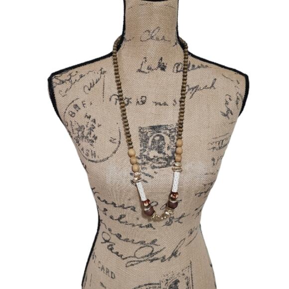 Chico's boho Wooden and Gold Tone Beaded Long Necklace New! - Picture 3 of 8